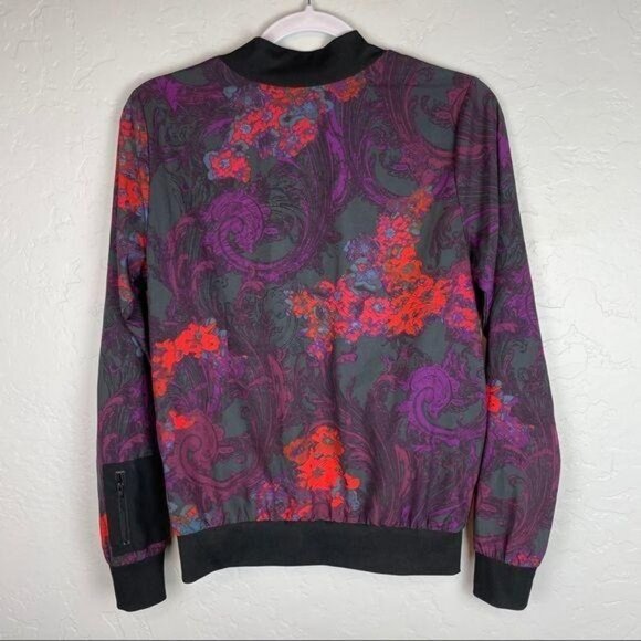 Fabletics Ithaca Jacket Romantic Print Bomber Zip Front Athleisure Women's Small - Picture 13 of 13